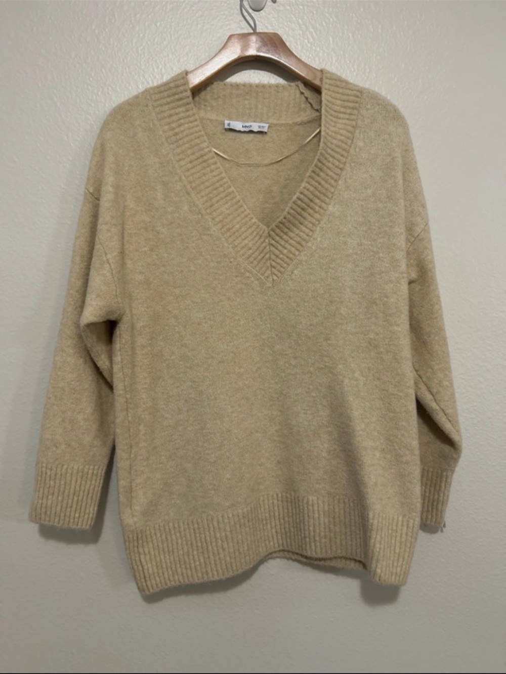 MNG V neck sweater